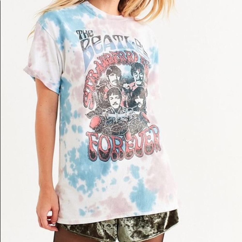 THE BEATLES GRAPHIC TEE from Urban Outfitters